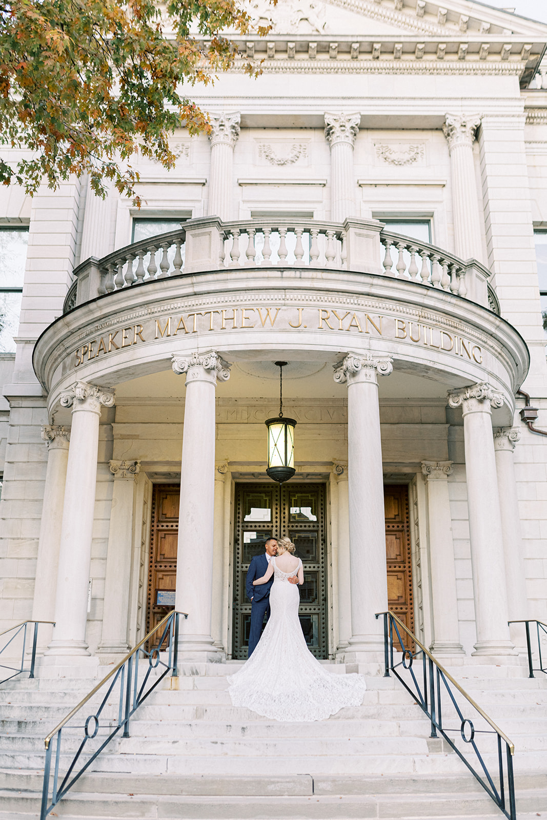 Bride and groom portraits at the Harrisburg Capitol building