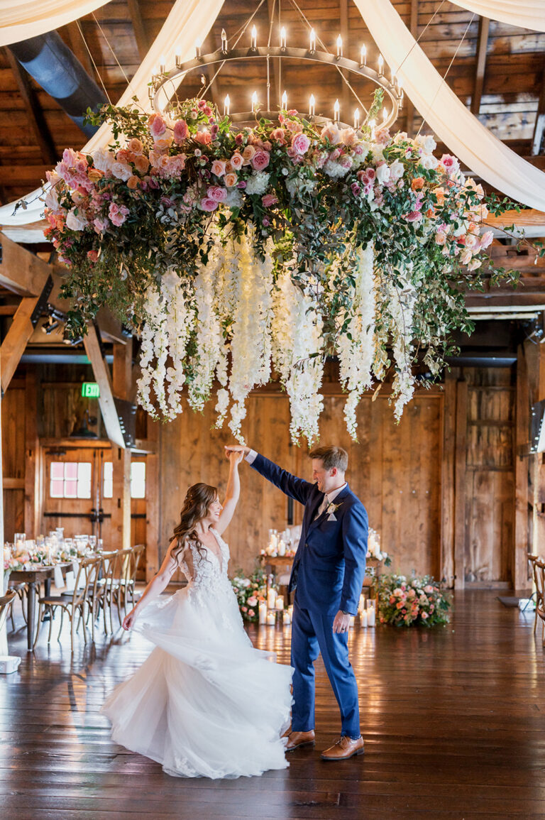 10 Trends You Ll Want To Steal For Your 2024 Wedding   Farm At Eagles Ridge Wedding MB 0822 768x1155 