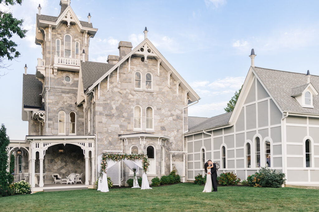 Loch Aerie Mansion wedding venue in Chester County, PA | Lindsey Ford Photography